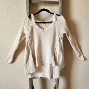 Free People Women's Cream Colored Sweater- Size XS